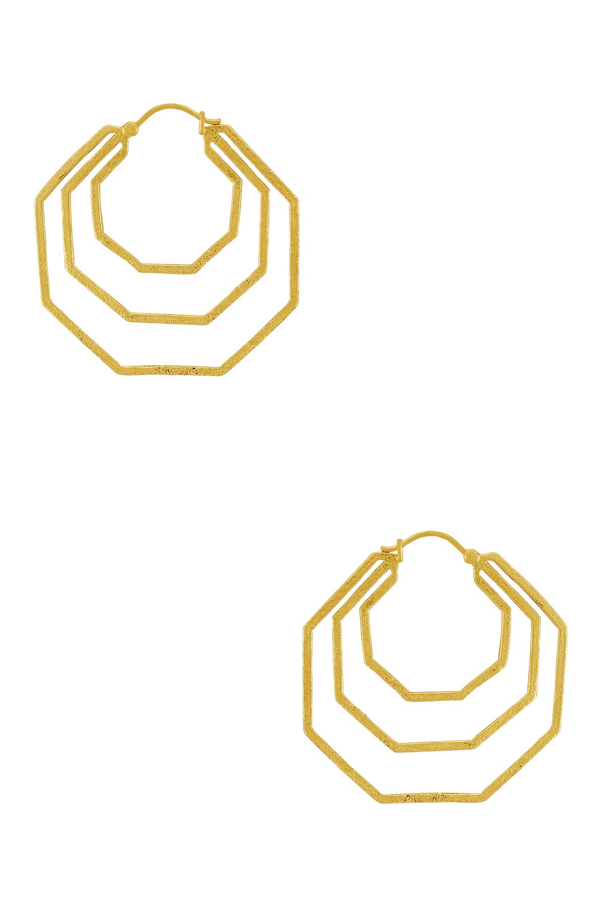 https://tribeazurecdn.tribeamrapali.com/catalog/00/22/22820_1_df05e57b11704d57952b88629291e95f.jpg
