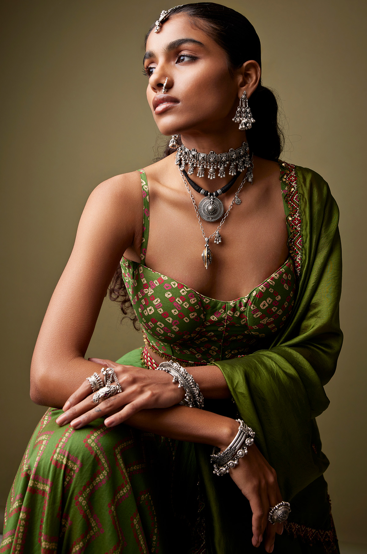 https://tribeazurecdn.tribeamrapali.com/catalog/00/24/24614_3_120da2eb61844abbb1f17bf3ec634b88.jpg