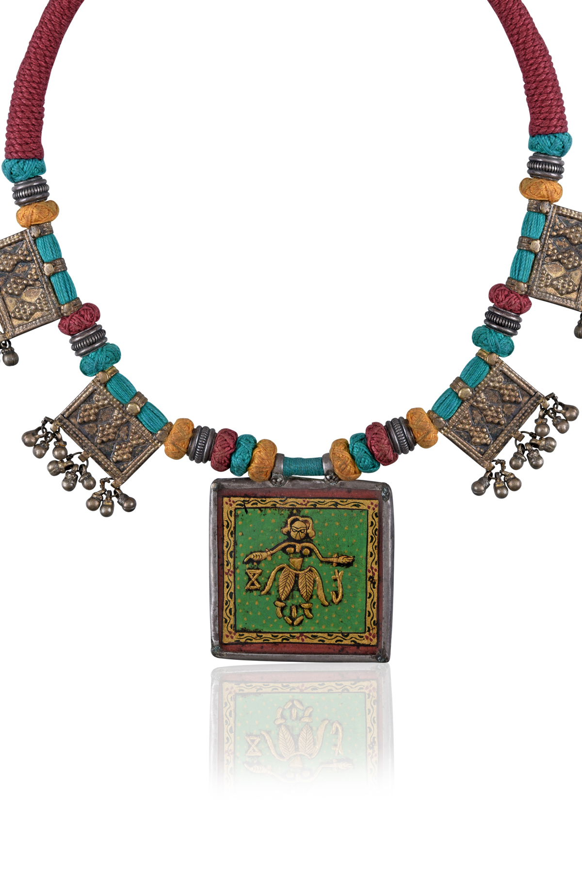 https://tribeazurecdn.tribeamrapali.com/catalog/00/30/30250_1_d30e5195cbb7423f8ce48f54f56417c3.jpg