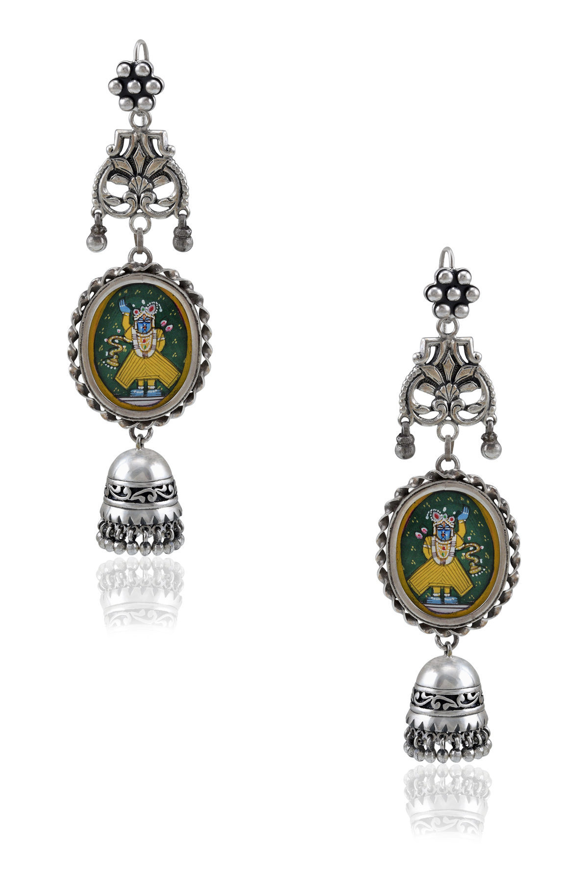 https://tribeazurecdn.tribeamrapali.com/catalog/00/30/30260_1_a3d149e2509f4b78bc595ef48fbc994a.jpg