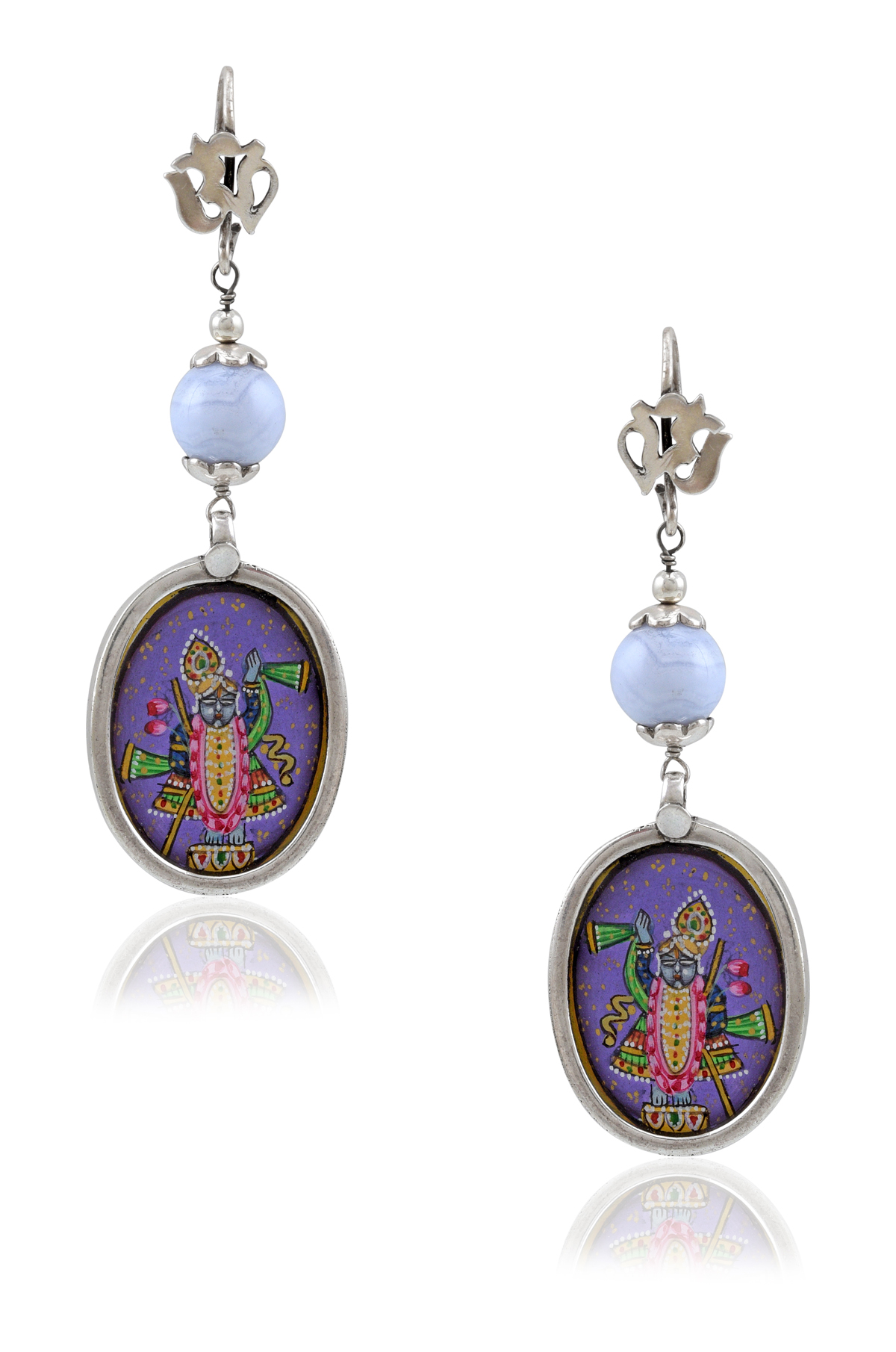 https://tribeazurecdn.tribeamrapali.com/catalog/00/30/30267_1_2cb993aa17234f87aaec7a6deb95b061.jpg