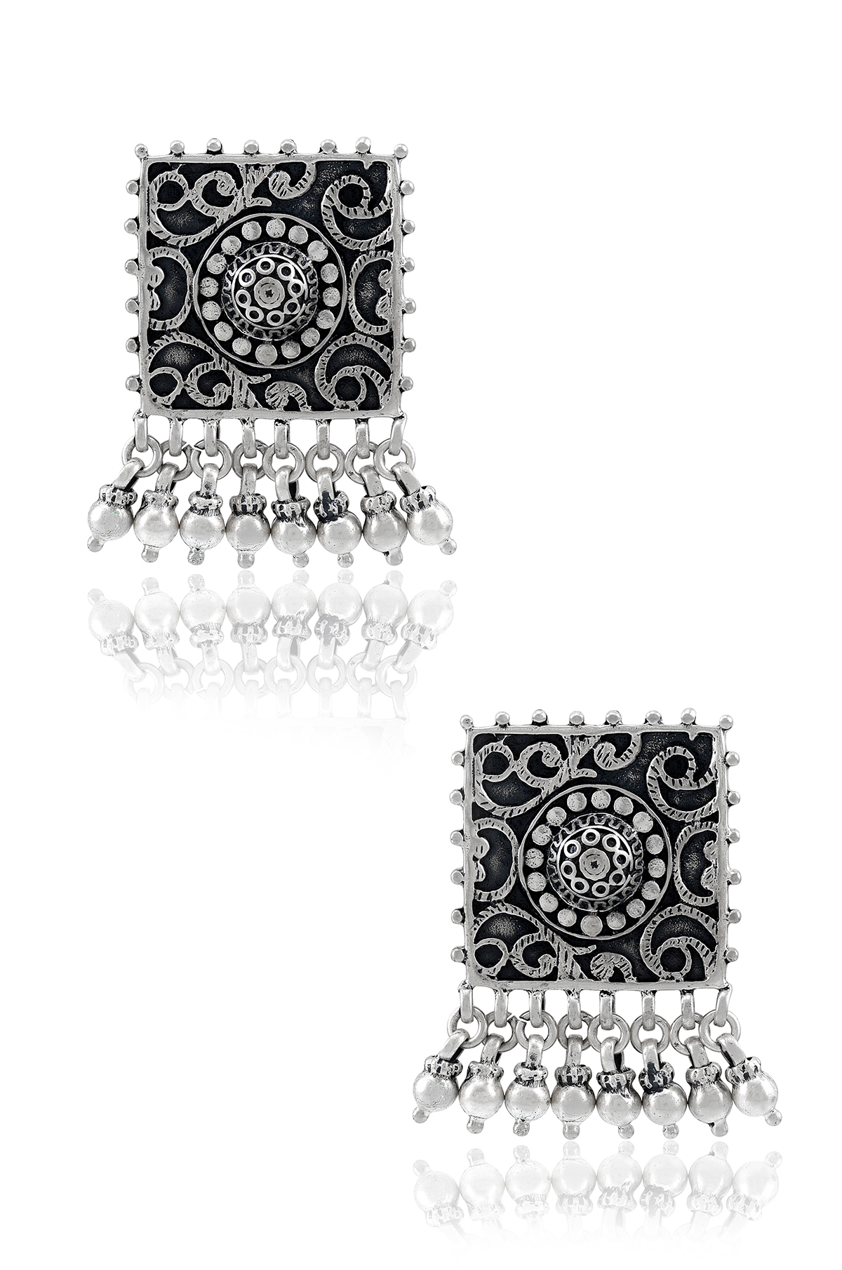 https://tribeazurecdn.tribeamrapali.com/catalog/00/30/30486_1_6cfa1ce00d854f1aa1adb75cb6bdb9a3.jpg
