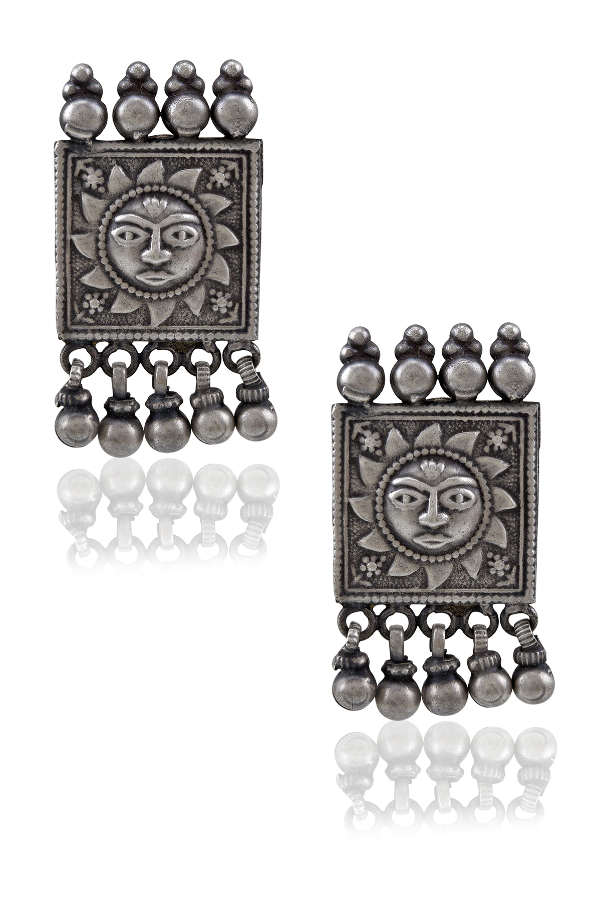 https://tribeazurecdn.tribeamrapali.com/catalog/00/31/31112_1_cf88c91efa2f485ca6d2edadbb3f05e3.jpg