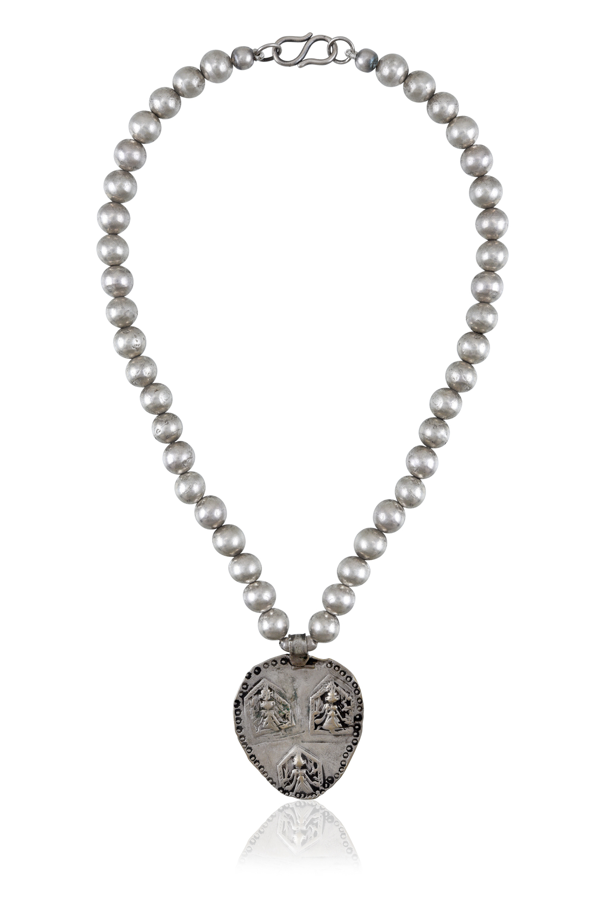 https://tribeazurecdn.tribeamrapali.com/catalog/00/31/31123_3_730c9e2d80d640719f27cea2f6176394.jpg