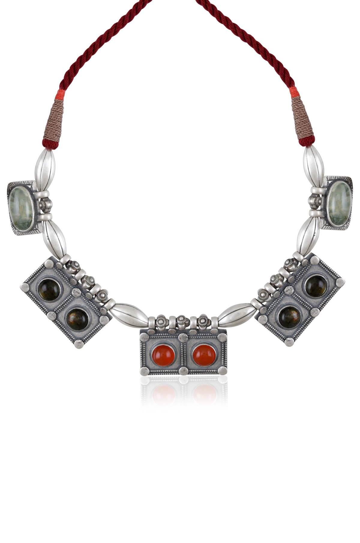 https://tribeazurecdn.tribeamrapali.com/catalog/00/31/31127_1_9e020fc88f024aecb63613a30b0ff870.jpg
