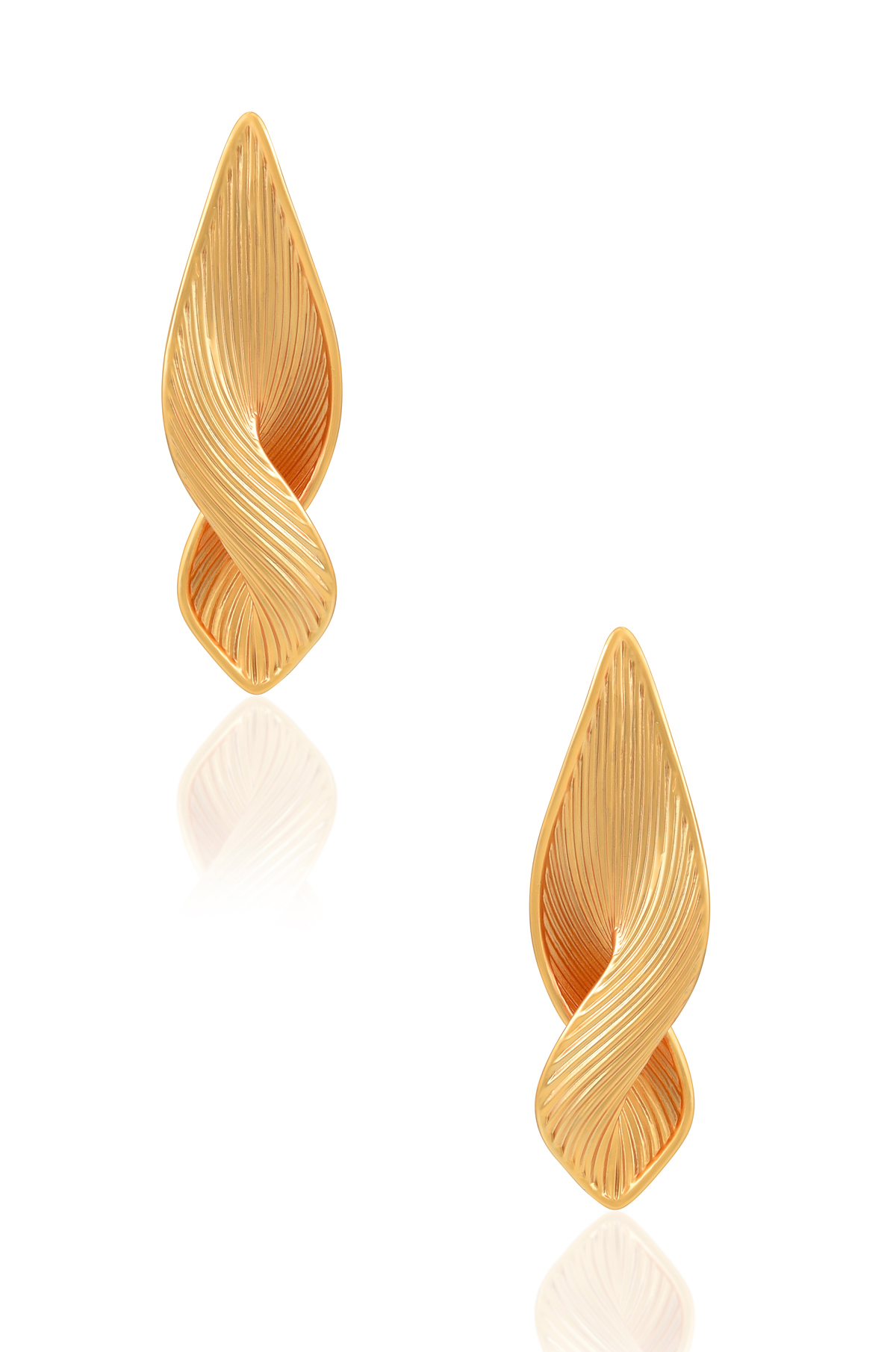 https://tribeazurecdn.tribeamrapali.com/catalog/00/31/31283_3_be273370ea8141eb9ca1ef0552a2a732.jpg