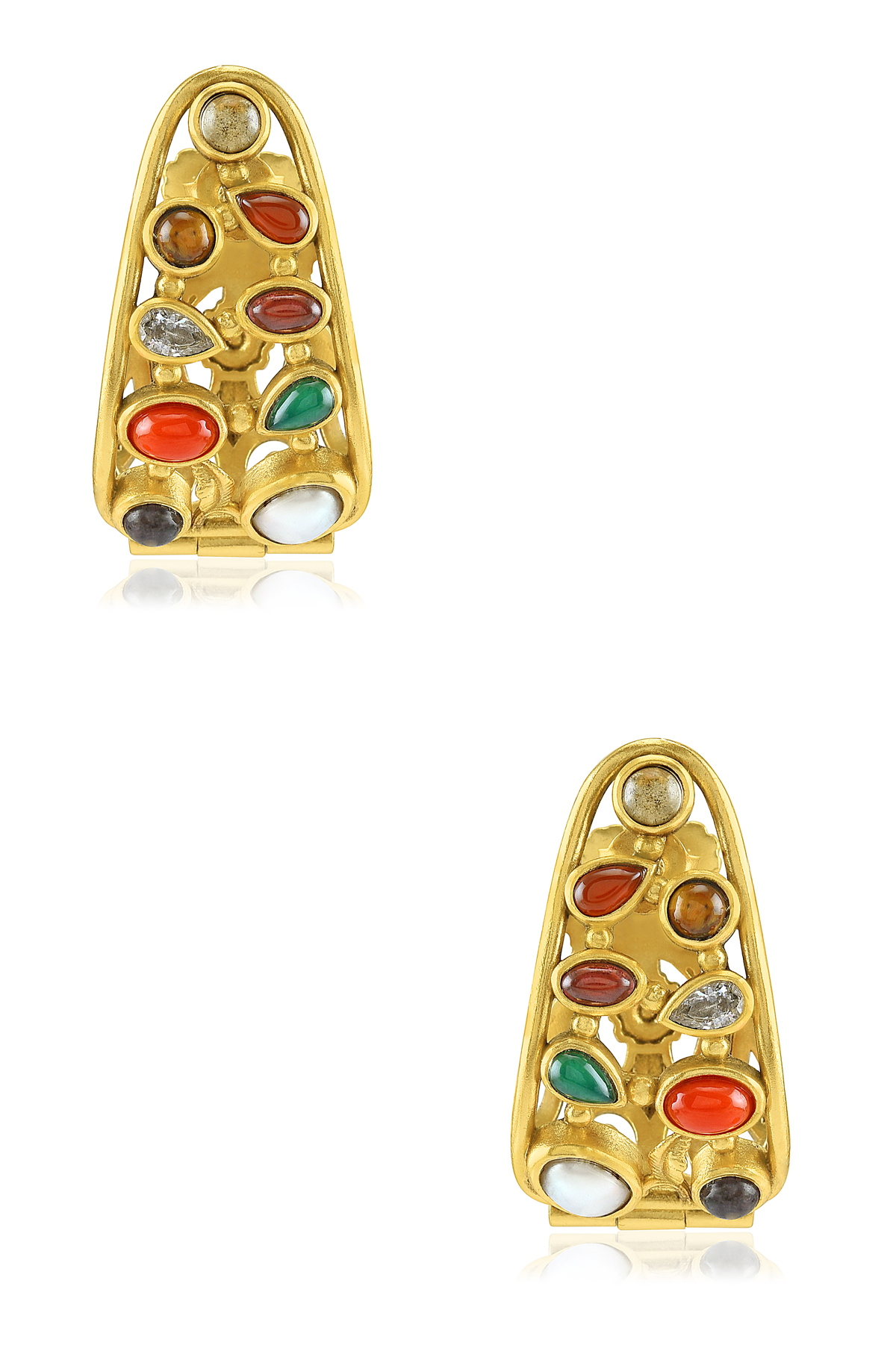 https://tribeazurecdn.tribeamrapali.com/catalog/00/35/35546_1_c5e09e25341e4f0386a325aedce7dcde.jpg
