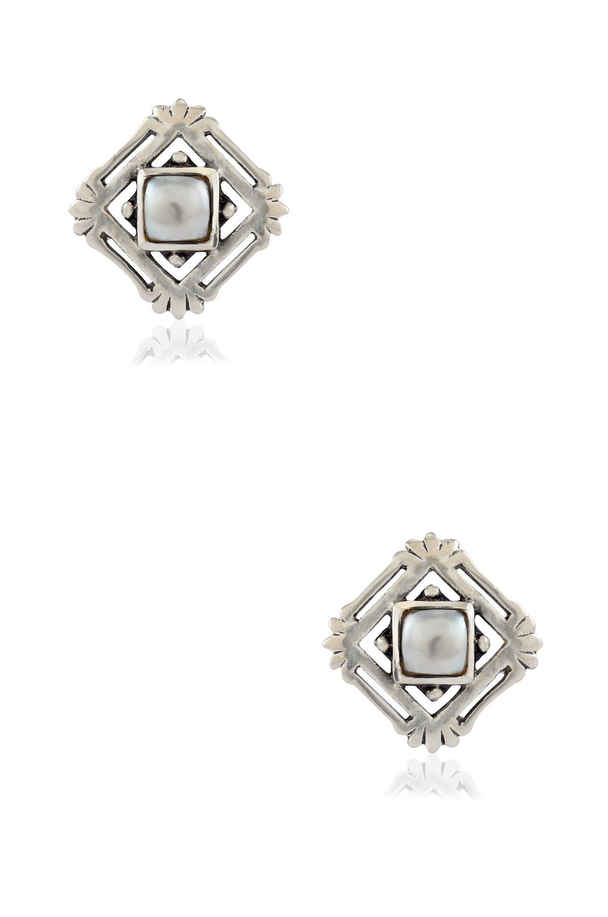 https://tribeazurecdn.tribeamrapali.com/catalog/00/36/36167_1_ad02765cc43d4154aa968c363ca46439.jpg