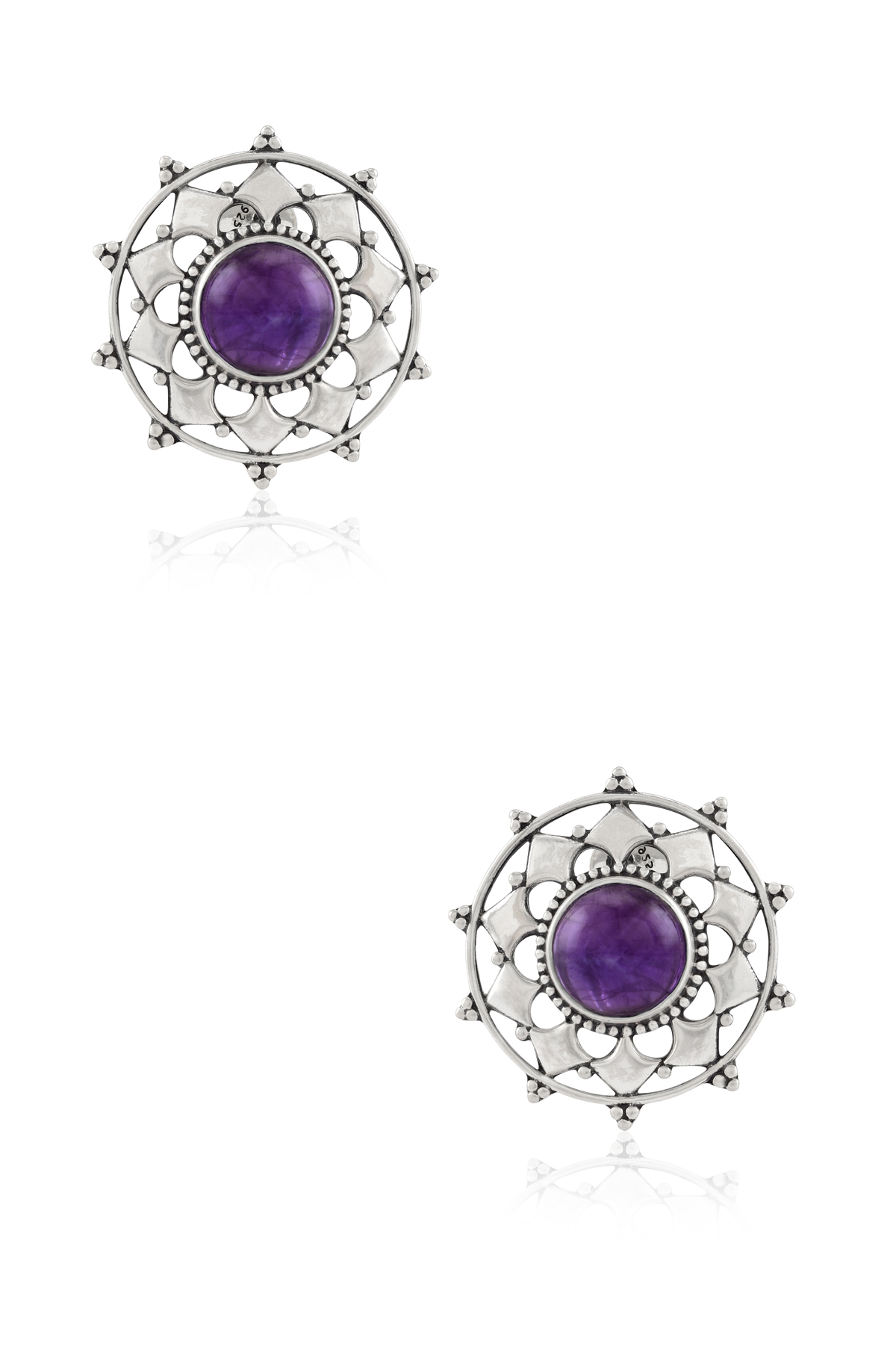 https://tribeazurecdn.tribeamrapali.com/catalog/00/36/36173_1_312678b26445412a922d339a1596d0ad.jpg