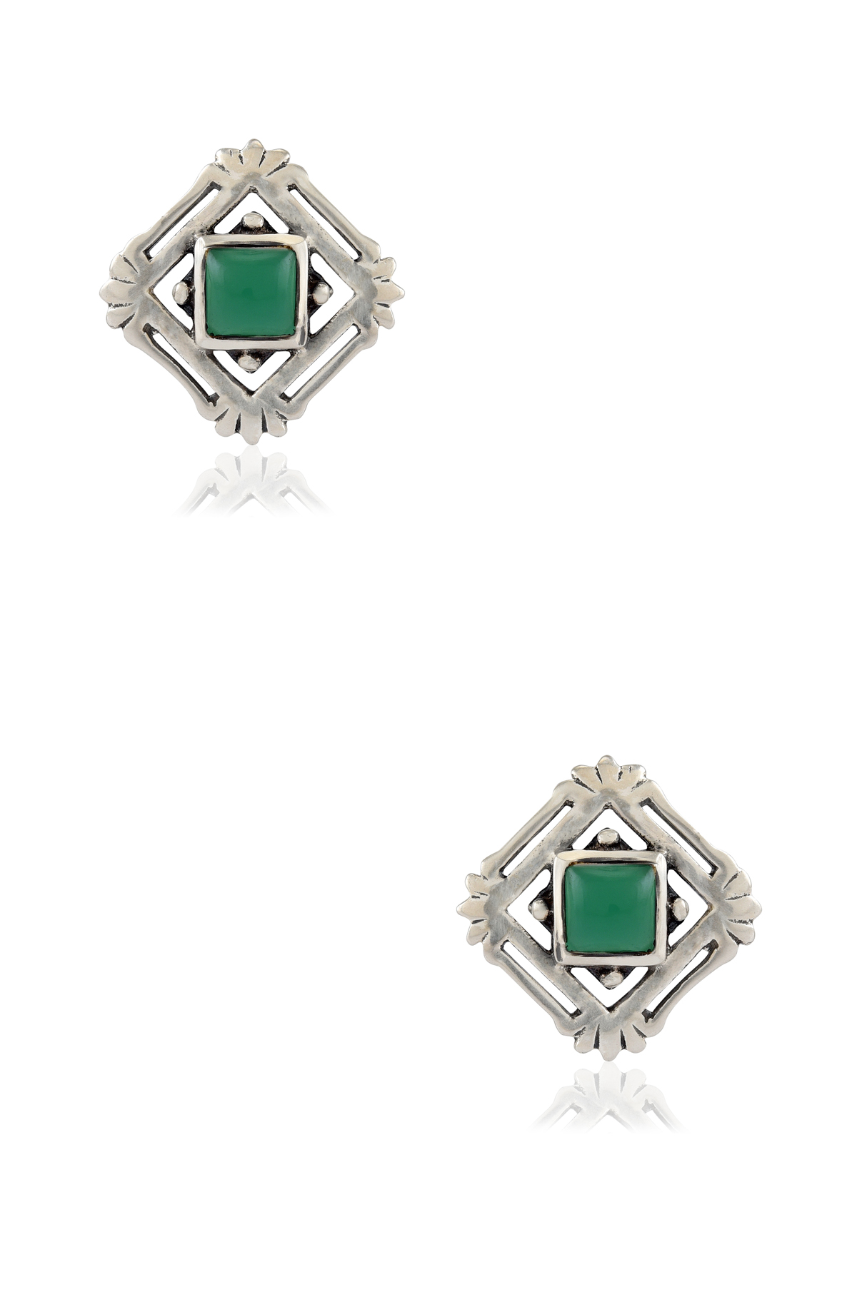 https://tribeazurecdn.tribeamrapali.com/catalog/00/36/36176_1_ec1bafacba064a35bb5e22426f0e6e03.jpg