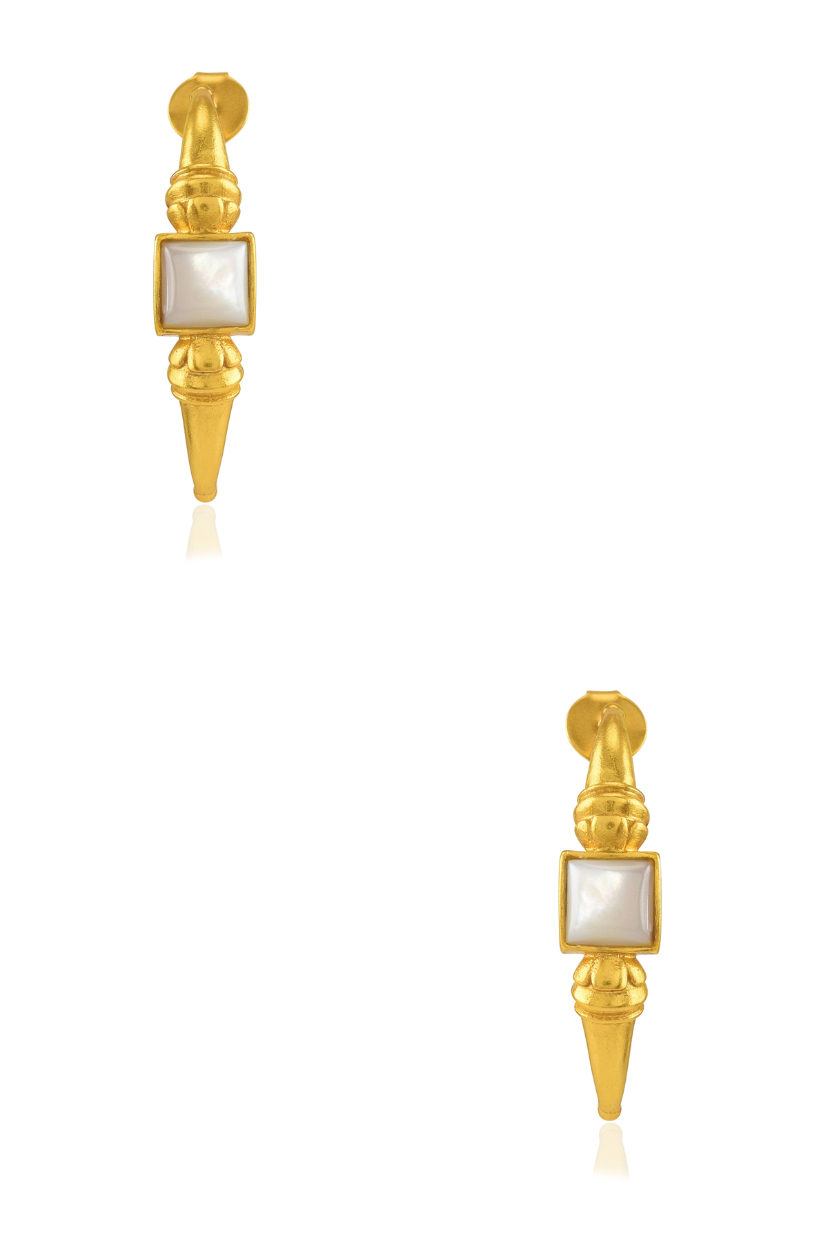 https://tribeazurecdn.tribeamrapali.com/catalog/00/36/36578_1_8ffb9de67ad14512bb86487dacae9d41.jpg