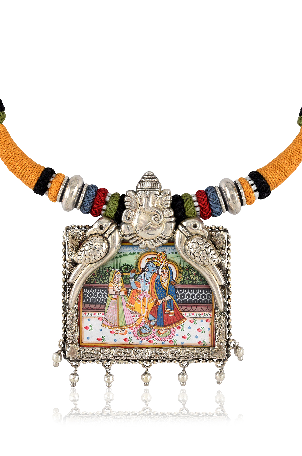 https://tribeazurecdn.tribeamrapali.com/catalog/00/36/36702_1_84d5468d8fbd479db865b9123ca36465.jpg