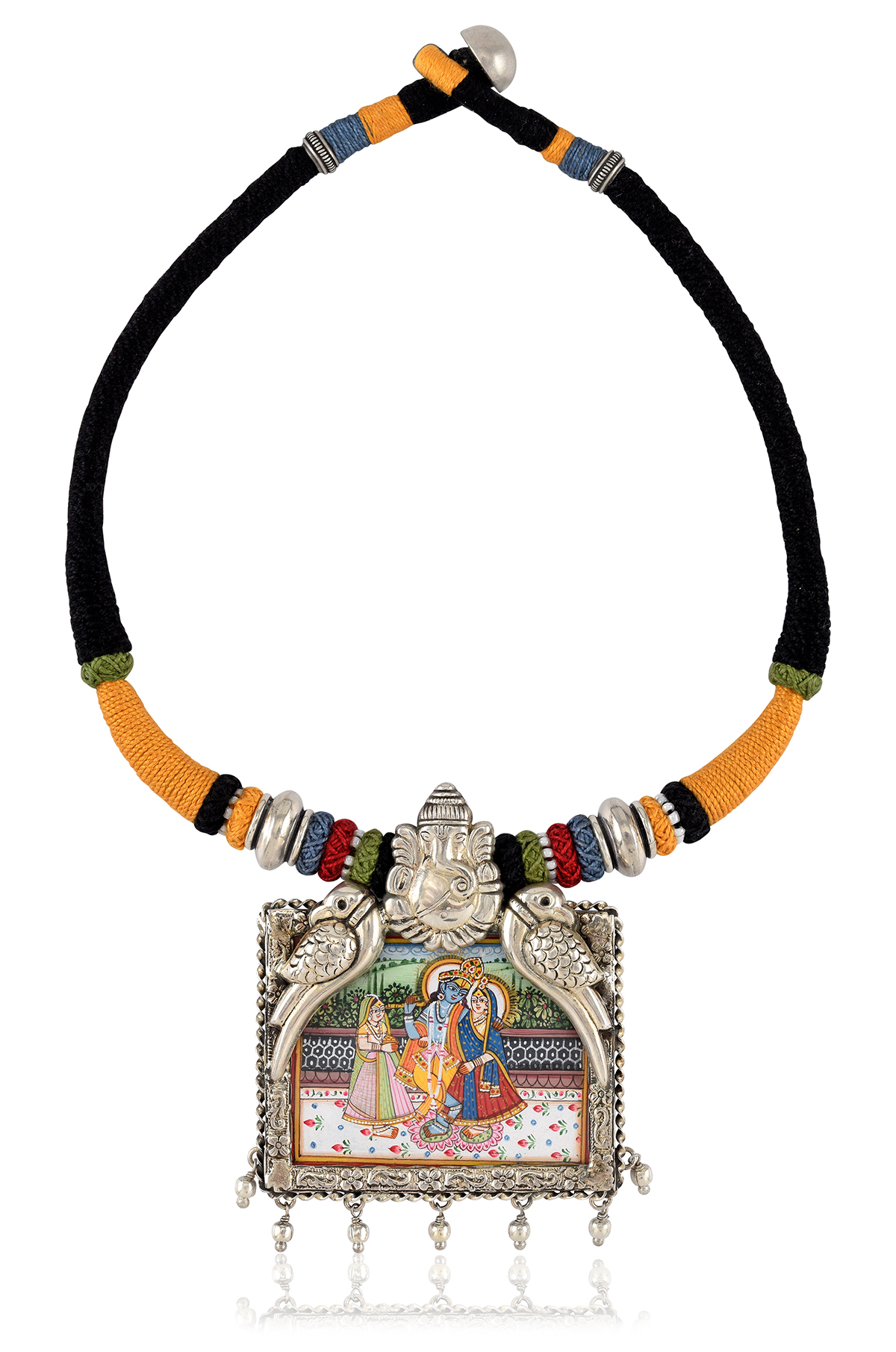 https://tribeazurecdn.tribeamrapali.com/catalog/00/36/36702_3_ae57abce8f344c2389e2d72eee88d0c5.jpg