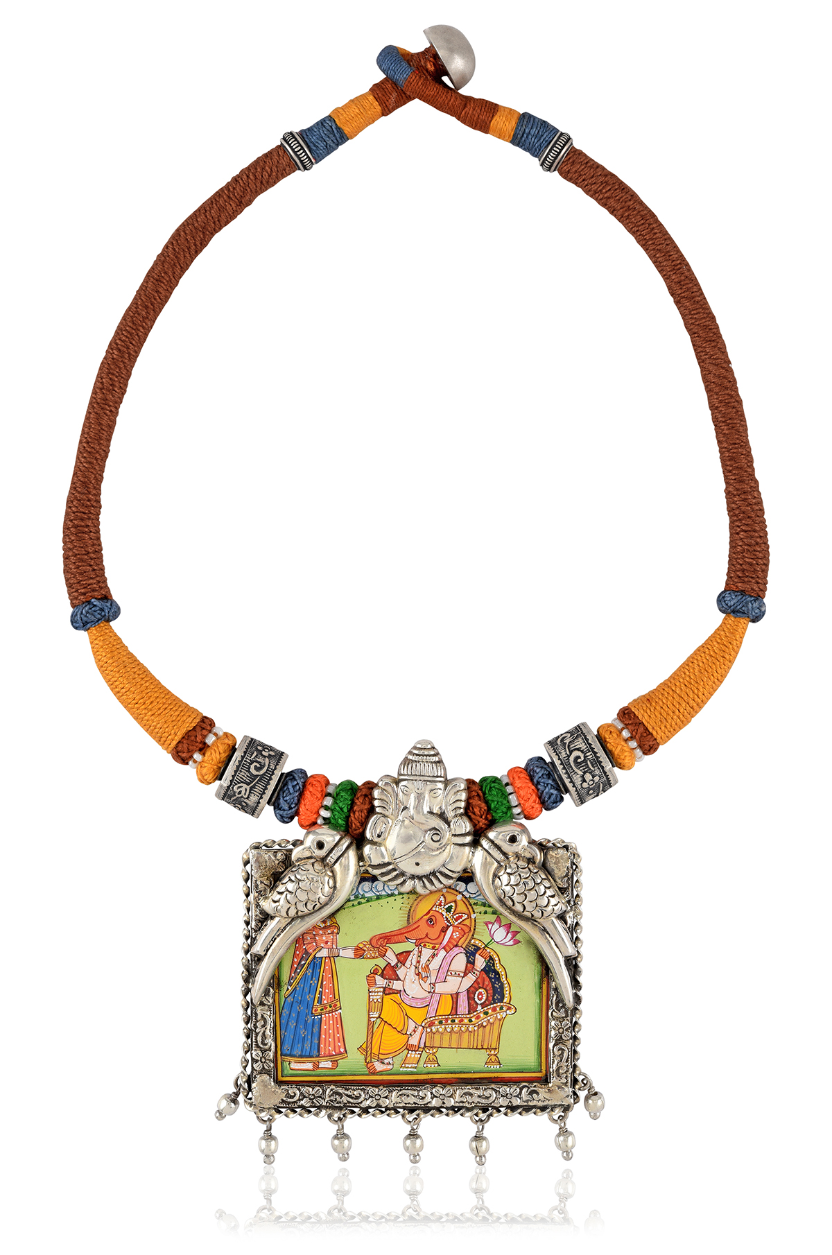 https://tribeazurecdn.tribeamrapali.com/catalog/00/36/36704_3_9a3892e1e62b4e2298a003c03df07894.jpg